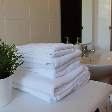 Rose E Tulipani 2 - Vicino Ospedale Apartmán *