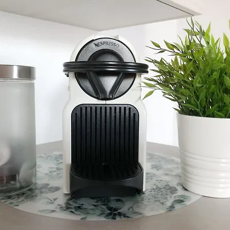 Rose E Tulipani 2 - Vicino Ospedale アパート *